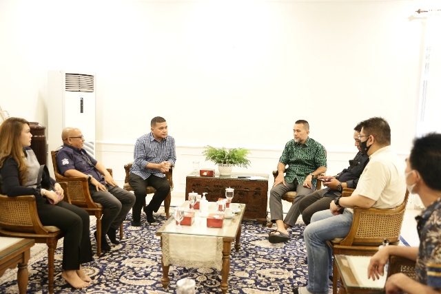 Pengurus BlaBlaBla Sport saat beraudiensi dengan Wakil Gubernur Sumut