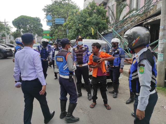 Dishub Kota Medan menertibkan e-parking ddi sejumlah wilayah Kota Medan