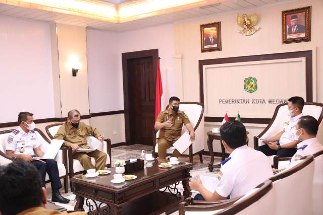 Wali Kota Medan, Bobby Nasution, menerima kunjungan Dirjen Hubda Dishub Sumut