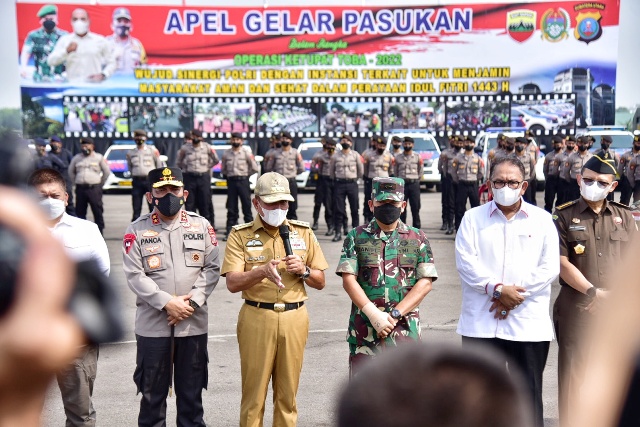 Gubernur Sumut, Edy Rahmayadi, memberikan keterangan usai Apel Gelar Pasukan Ops Ketupat Toba 2022