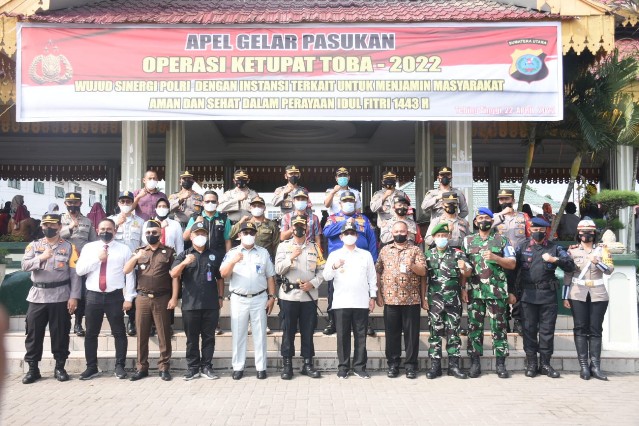 Wakil Wali Kota Tebing Tinggi, Oki Doni Siregar, memimpin apel gelar pasukan ops ketupat toba 2022