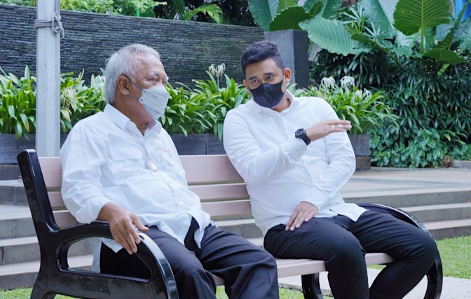 Wali Kota Medan, Bobby Nasution bersama Menteri PUPR, Basuki Hadimoeljono