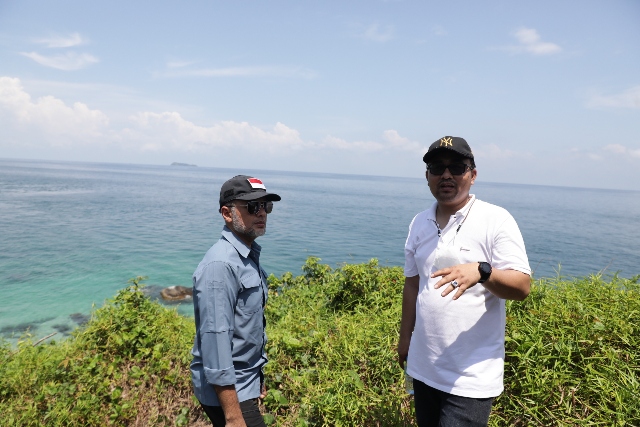 Wagub Sumut, Musa Rajekshah, mengunjungi Pulau Salah Namo di Kabupaten Batubara