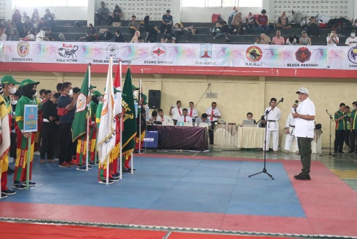 Wakil Wali Kota Medan, Aulia Rachman, membuka kejuaraan cabor memperebutkan piala Wali Kota Medan