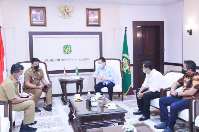 Wali Kota Medan, Bobby Nasution, menerima audiensi Perkumpulan Marga Aritonang di Balai Kota Medan