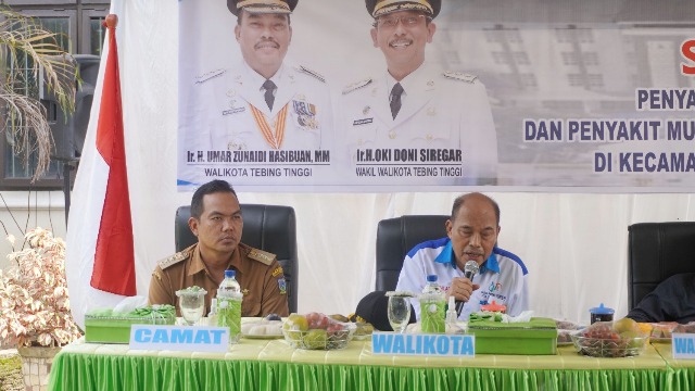 Wali Kota Tebing Tinggi, Umar Zunaidi Hasibuan, mensosialisasikan penyakit Hepatitis Akut PMK di Kecamatan Rambutan