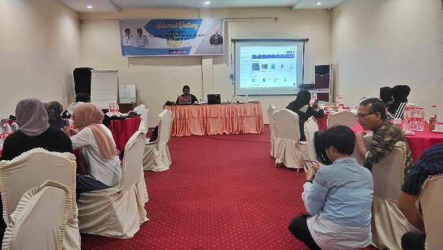 Dinas Kopeasi dan UKM Kota Medan menggelar palatihan pemasaran produk secara digital bagi pelaku UMKM