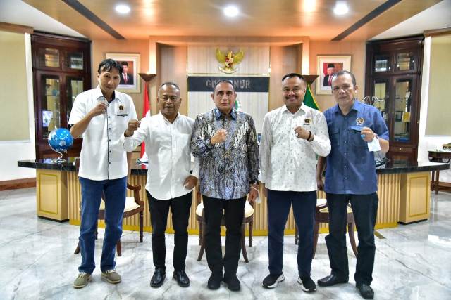 Gubernur Sumut, Edy Rahmayadi, bersama Ketua Umum PWI Pusat, Atal S Depari