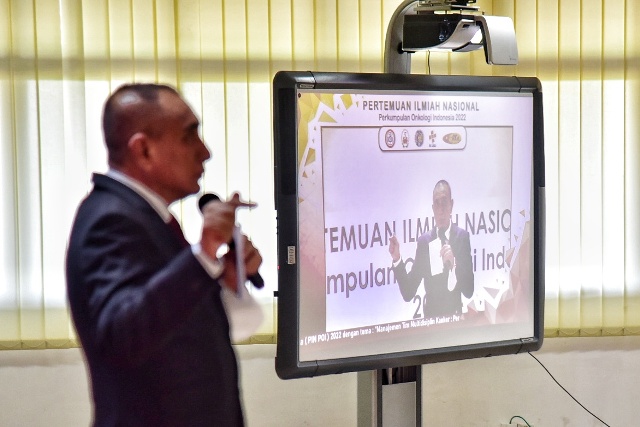 Gubernur Sumut, Edy Rahmayadi, pada pertemuan onkologi Indonesia di USU