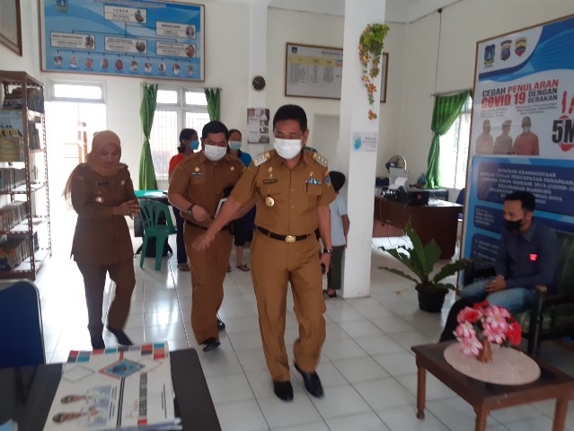 Pj Wali Kota Tebing Tinggi, Muhammad Dimiyathi, sidak ke kantor lurah