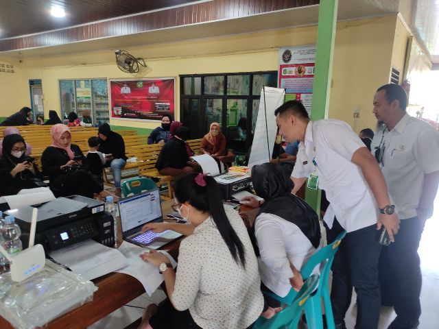 Dinas PMPTSP Kota Medan menjemput pengurusan NIB ke masyarakat di Sunggal