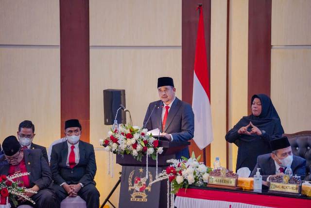 Wali Kota Medan, Bobby Nasution, menyampaikan pidato pada sidang paripurna istimewa DPRD peringatan HUT Kota Medan 432