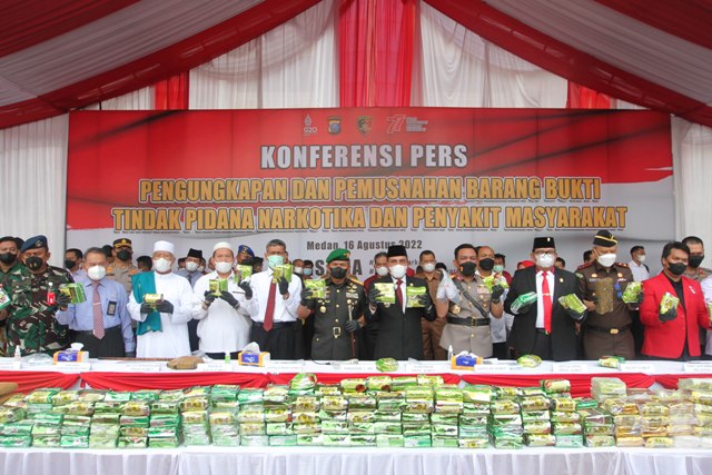 Polda Sumut memusnahkan barang bukti narkoba di Mapoldasu