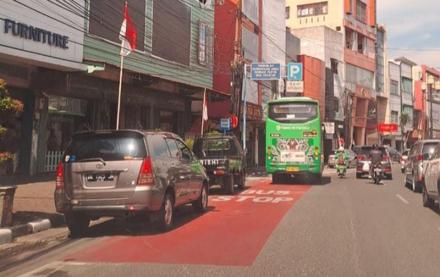 Salah satu tempat pemberhentian trans metro deli di Medan