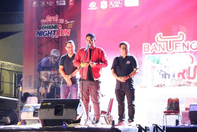 Wali Kota Medan, Bobby Nasution, memberikan sambutan pada Ride & Night Run 2022
