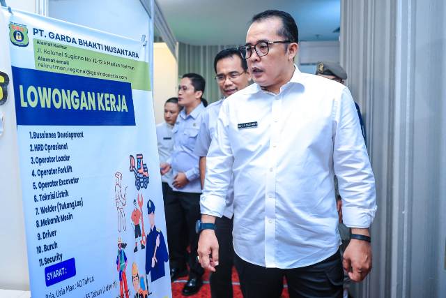 Wakil Wali Kota Medan, Aulia Rachman, membuka Job Fair Medan 2022