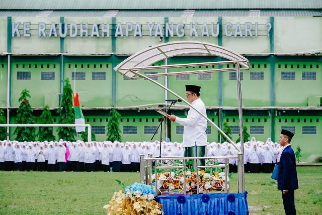 Wakil Wali Kota Medan, Aulia Rachman, menjadi Irup pada Hari Santri Nasional tingkat Kota Medan