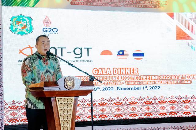 Wakil Wali Kota Medan, Aulia Rachman, menyampaikan sambutan paad gala dinner pertemuan IMG-GT