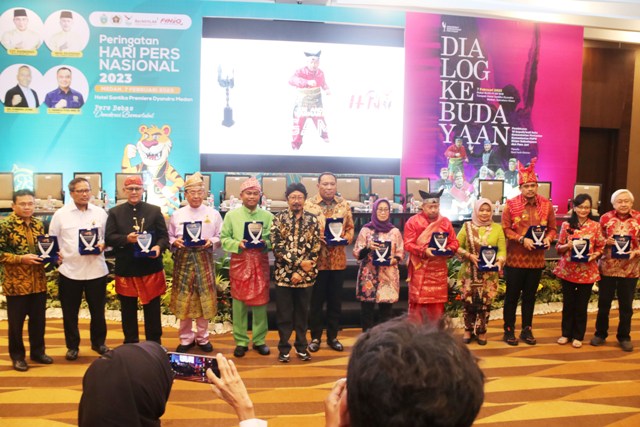 Ini para kepala daerah penerima anugerah kebudayaan pada HPN 2023 di Sumut