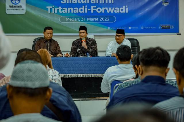 Dirut Perumda Tirtanadi, Kabir Bedi, memberikan arahan pada silaturahmi dengan Forwadi