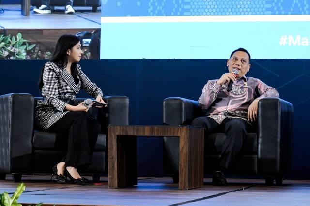 Kadis Kominfo Medan, Arrahman Pane, memberikan sambutan Pekan Literasi Digital yang diselenggarakan Kementerian Kominfo di Medan