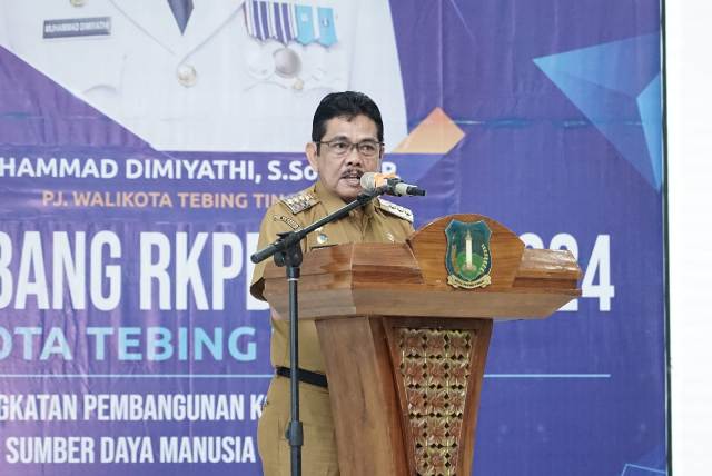 Pj Wali Kota Tebingtinggi, Muhammad Dimiyathi, membuka Musrenbang RKPD TA 2024 Kota Tebitngtinggi