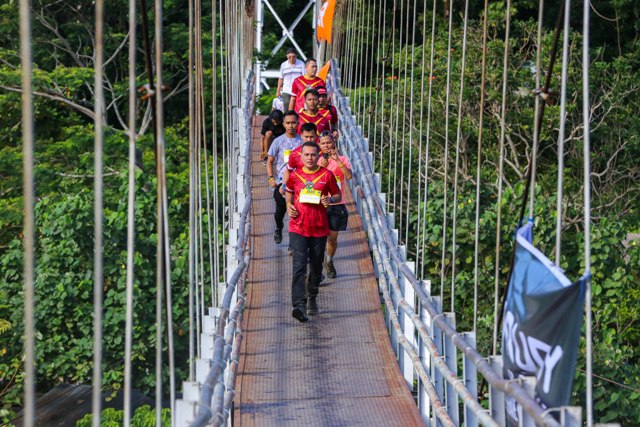 Wagub Sumut, Musa Rajekshah, mengikuti Bukit Lawang Orang Utan Trail Run 2023 kategori 7 Km