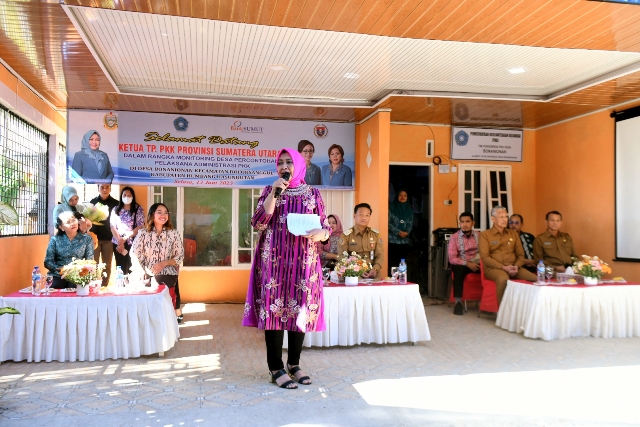 Ketua TP PKK Provinsi Sumut, Nawal Lubis, melakukan kunjungan kerja ke Kabupaten Humbahas