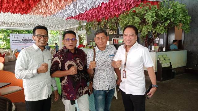 Anggota DPRD Kota Medan, Rudiawan Sitorus, Edwin Sugesti, Edi Saputra dan Hendra DS