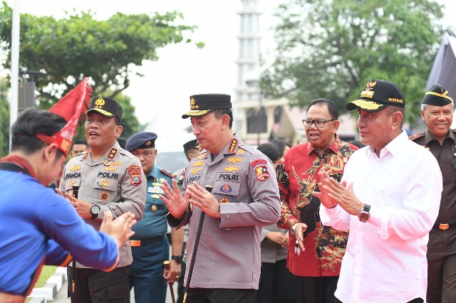 Gubernur Sumut, Edy Ranmayadi, bersama Kapolri, Jenderal Listyo Sigit Prabowo, pada peresmian RS Bhayangkara Medan
