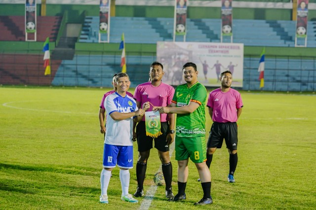 Wali Kota Medan, Bobby Nasution, memulai pertandingan turnamen Trantibum