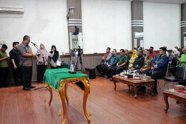 Kepala Bappeda Kota Medan, Benny Iskandar, melaporkan kebutuhan penerangan jalan di Kota Medan