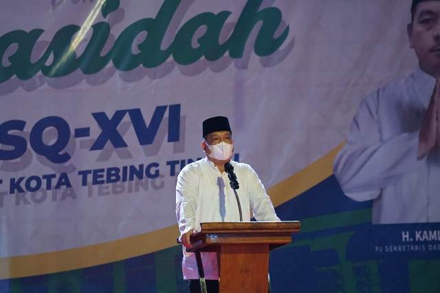 Pj Wali Kota Tebingtinggi, Syarmadani, menutup festival seni qasidah ke 16 tingkat Kota Tebingtinggi