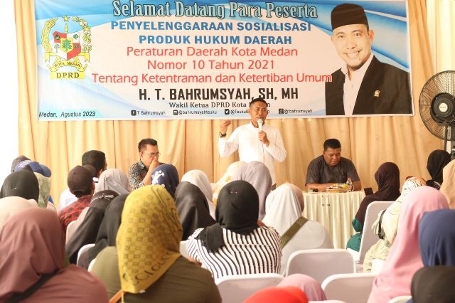 Wakil Ketua DPRD Medan, T. Bahrumsyah, melaksanakan Sosper VIII 2023 di Belawan