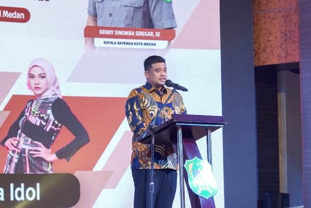 Wali Kota Medan, Bobby Nasution, berikan sambutan para pertemuan dengan wajib pajak di Kota Medan