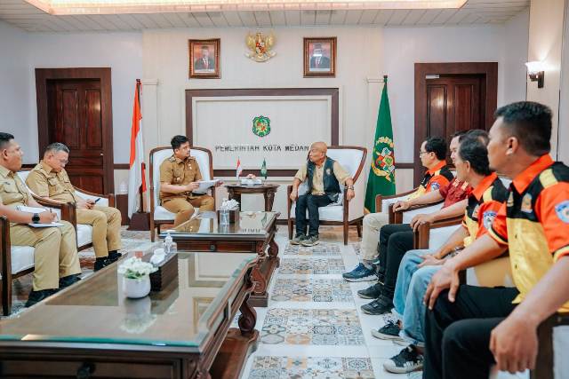 Wali Kota Medan, Bobby Nasution, menerima kunjungan Volkswagen Indonesia Sumut