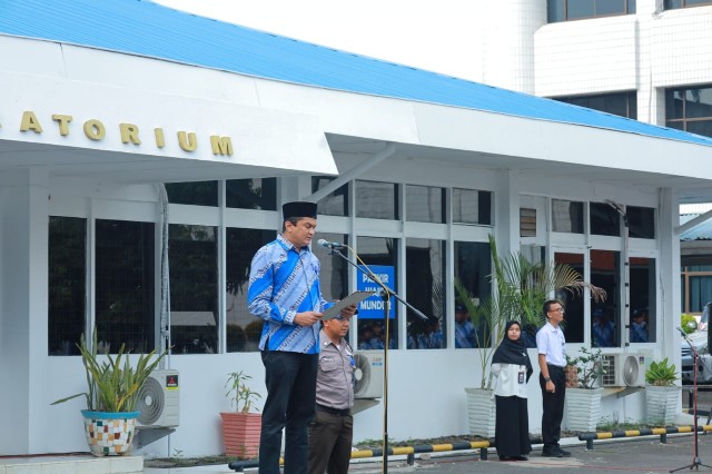 Dirut Tirtanadi, Kabir Bedi, sebagai Irup HUT 118 Perumda Tirtanadi
