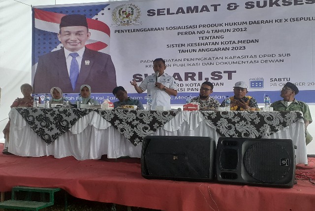 Anggota-DPRD-Medan-Fraksi-PAN-Sudari-melaksanakan-Sosper-X-TA-2023-di-Marelan-1
