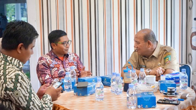 Field Manager Pertamina Pangkalan Susu, Kuwat Riyanto, bertemu Pj Bupati Langkat