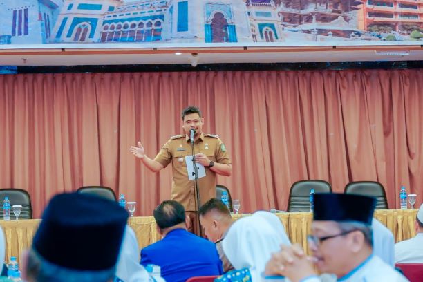 Wali Kota Medan, Bobby Nasution, berikan sambutan pada pertemuan tokoh lintas agama