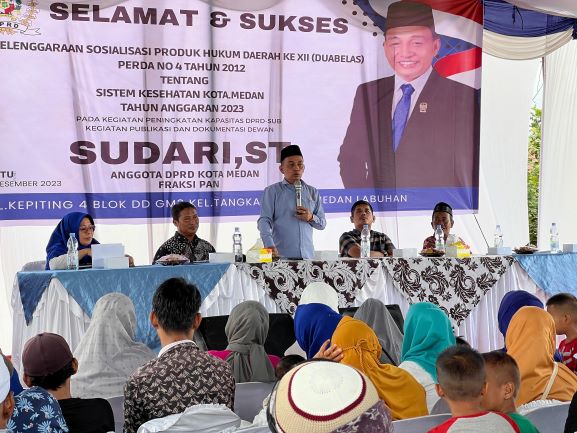 Anggota-DPRD-Medan-Fraksi-PAN-Sudari-gelar-Sosper-XII-di-Tangkahan-Medan-Labuhan