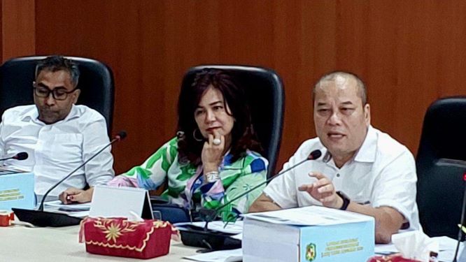 Pansus bahas LKPj bersama Bapenda Kota Medan