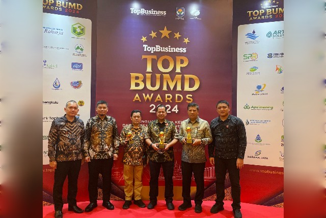Perumda Tirtanadi raih top bisnis award 2024
