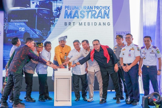 Wali Kota Medan, Bobby Nasution, tekan tombol peluncuran proyek Manstran Mebidang