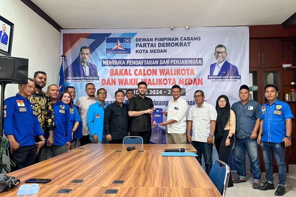 El Adrian Shah daftar calon Wali Kota Medan ke Demokrat