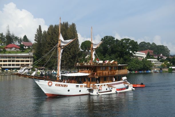 Rombongan 9 negara kunjungi kaldera toba