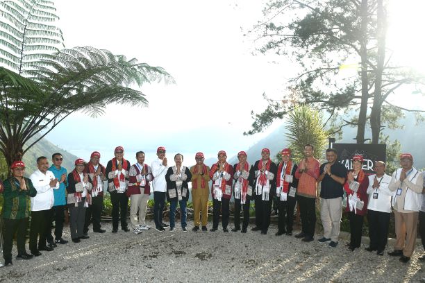 Rombongan NSI 9 negara kunjungi kaldera toba
