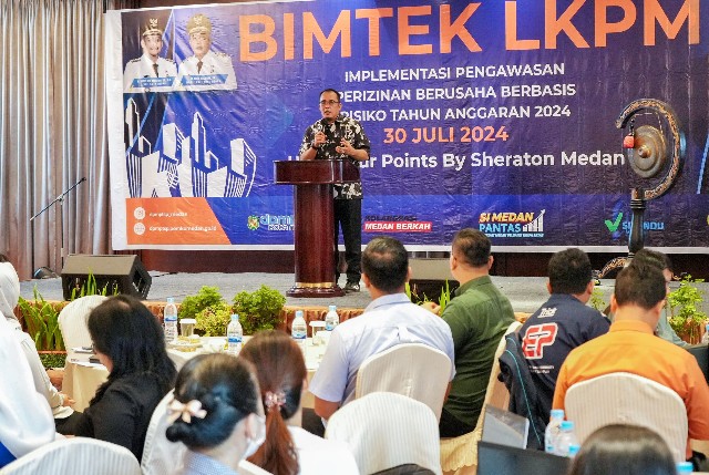 Wakil Wali Kota Medan, Aulia Rachman, buka Bintek LKPM