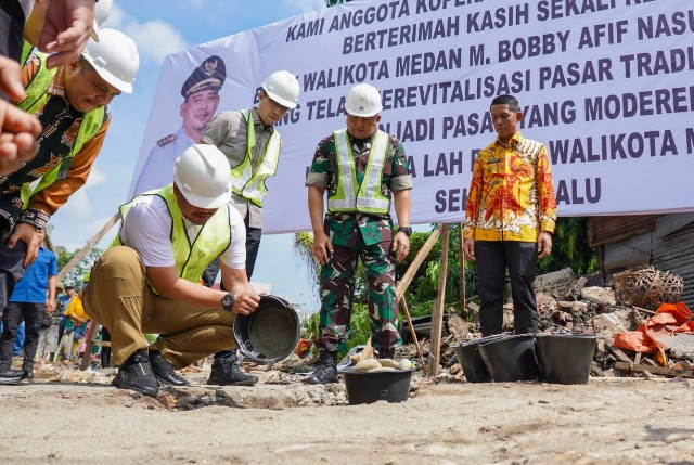 Wali Kota Medan, Bobby Nasution, letakan batu pertama pembangunan Pasar Akik