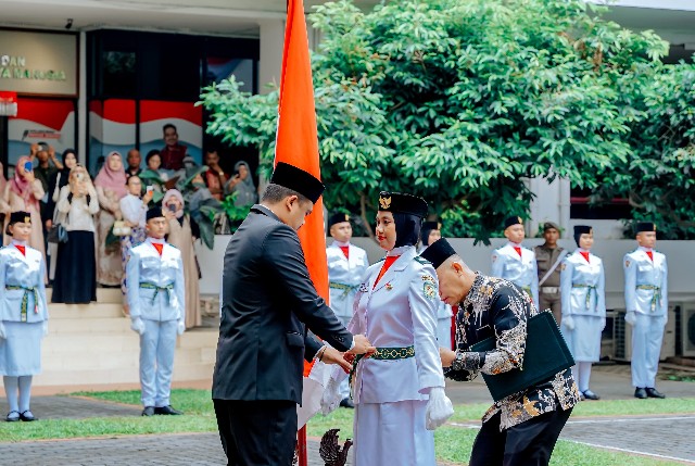 Wali Kota Medan, Bobby Nasution, kukuhkan Paskibra 2024